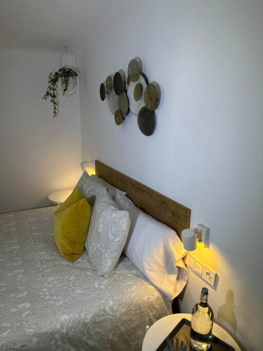 Habitacion Roca Foradada En Casa Cami De Les Aiguees Monistrol De Montserrat Exteriör bild